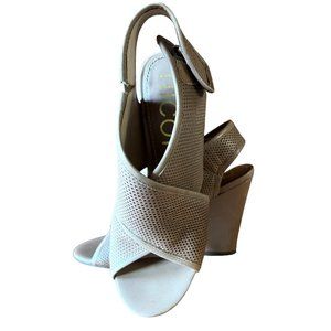 Nicole Shoes Womens Size 6.5M Beige Block Heel Peep Toe